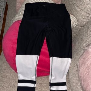 leggins black and white